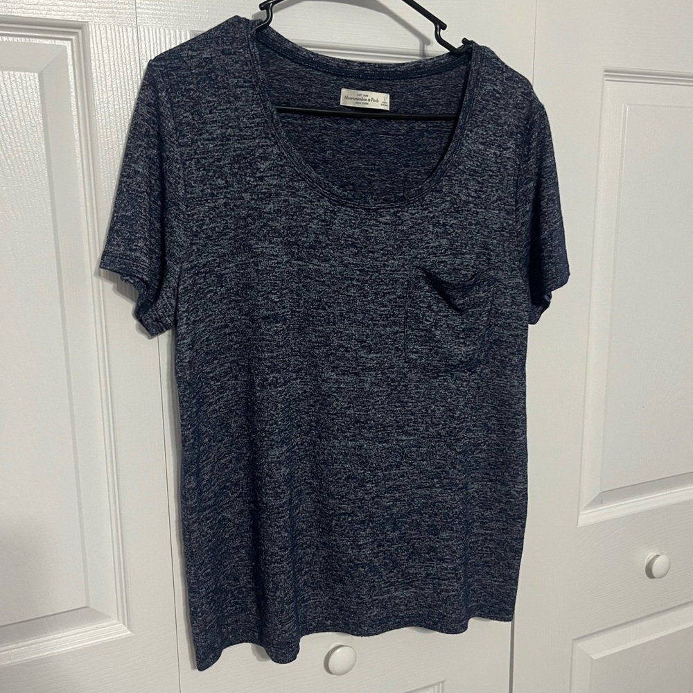 Abercrombie & Fitch Navy Short Sleeve Tee